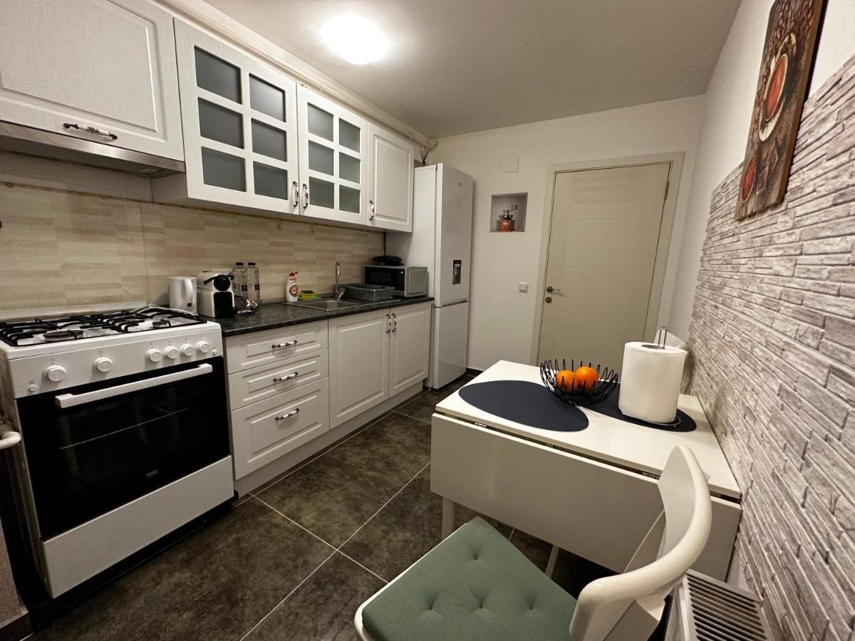 Terrace Apartments Otopeni ! المظهر الخارجي الصورة