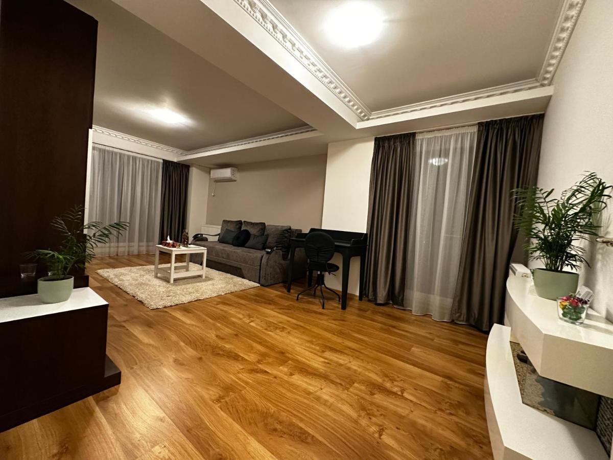 Terrace Apartments Otopeni ! المظهر الخارجي الصورة